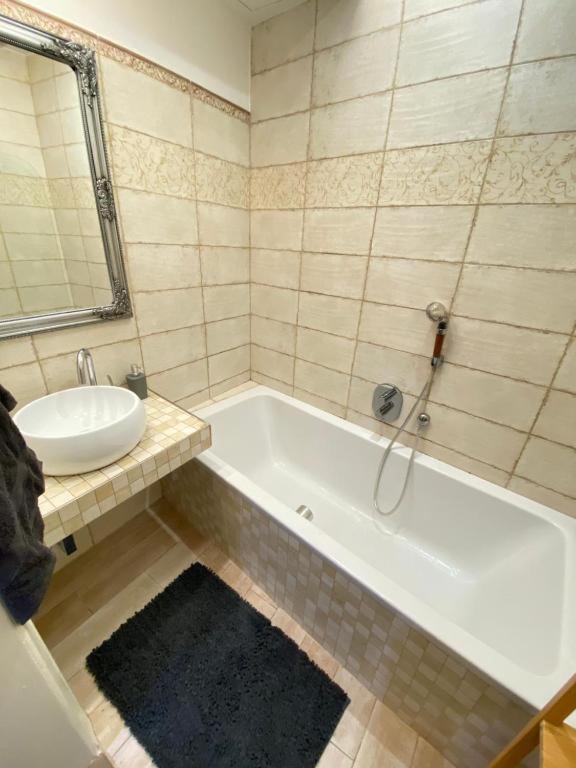 Apartamento Zizkov Vol.2 *